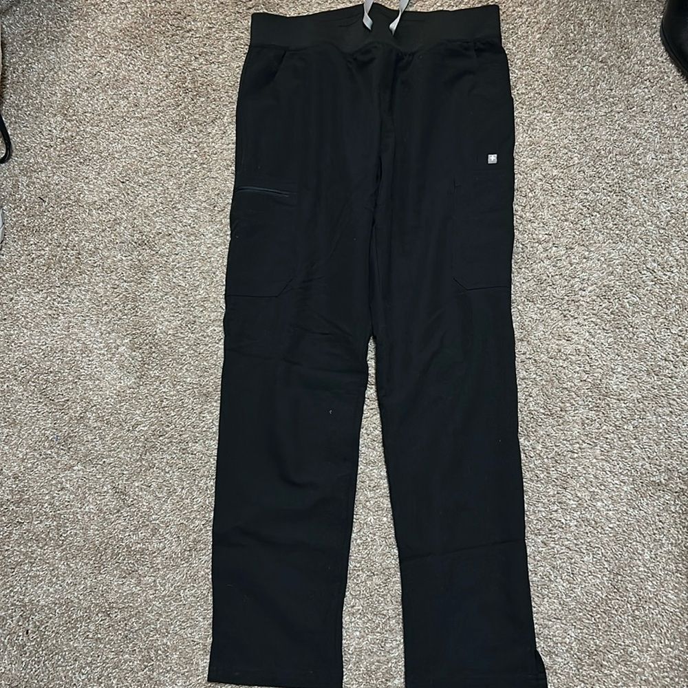 Figs  scrub pants in black